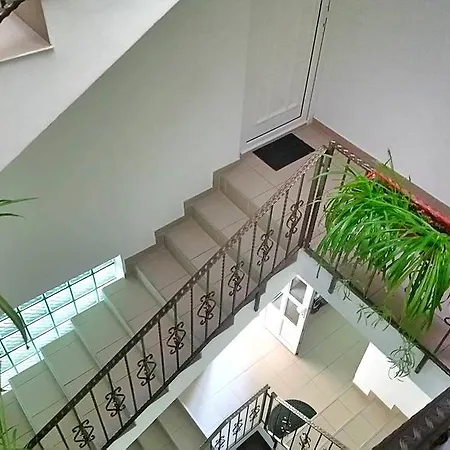 Kely's Fortuna Apartman דירה *