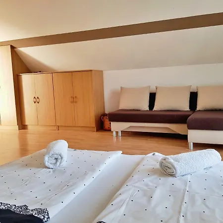 דירה Kely's Fortuna Apartman *